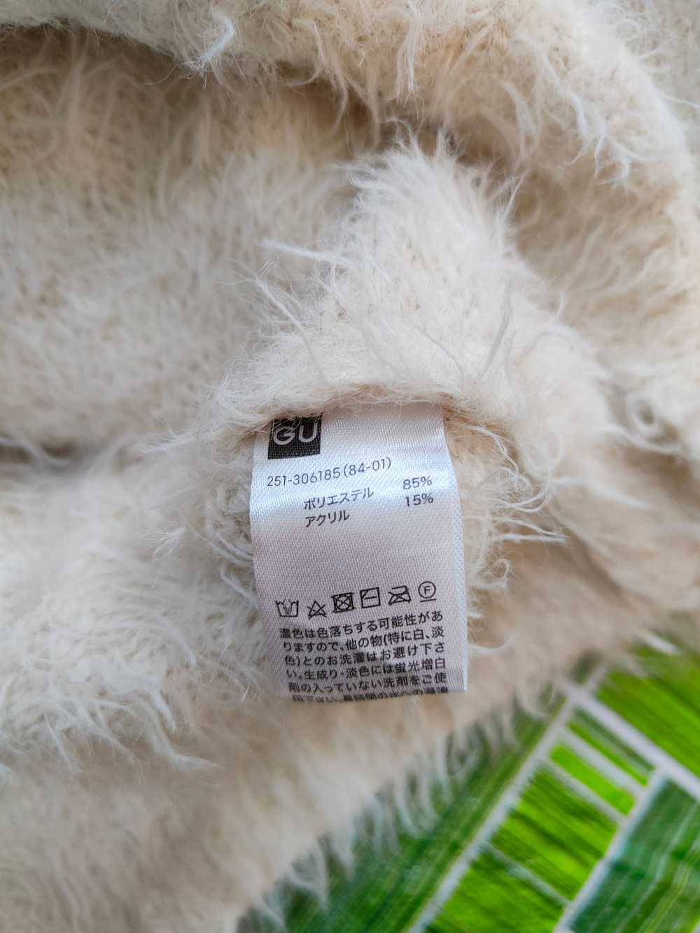 Aran Isles Knitwear × GU × Japanese Brand GU Beig… - image 12