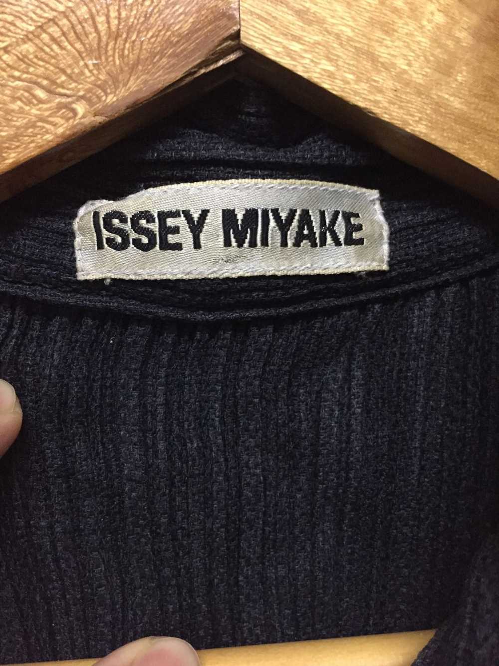 Issey Miyake 90's issey miyake pleats please vest - image 7