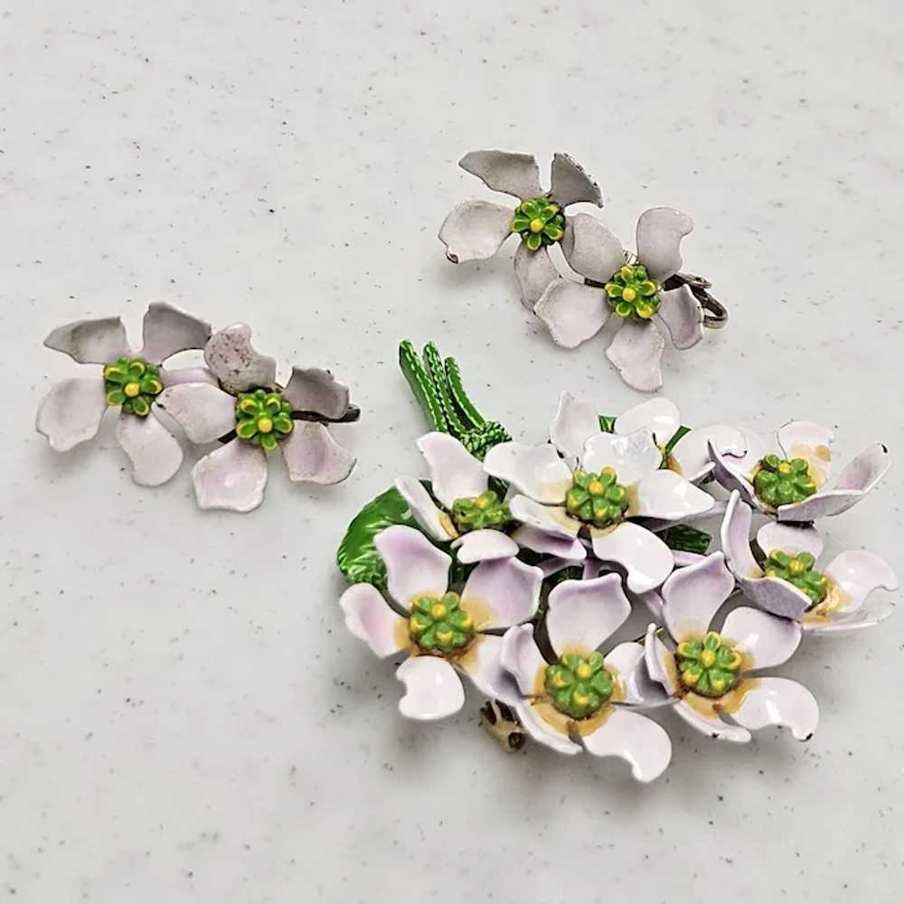 Vintage Lilac Enamel Flower Bouquet Brooch Earrin… - image 9