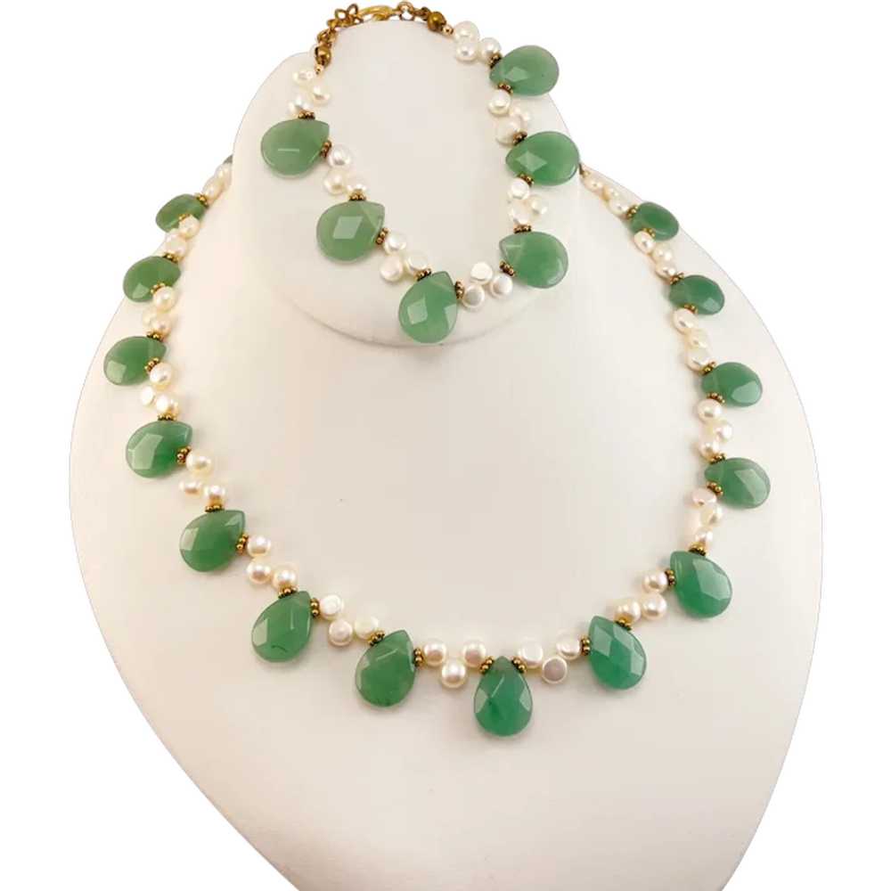 Green Chalcedony and Freshwater Pearl Necklace an… - image 1
