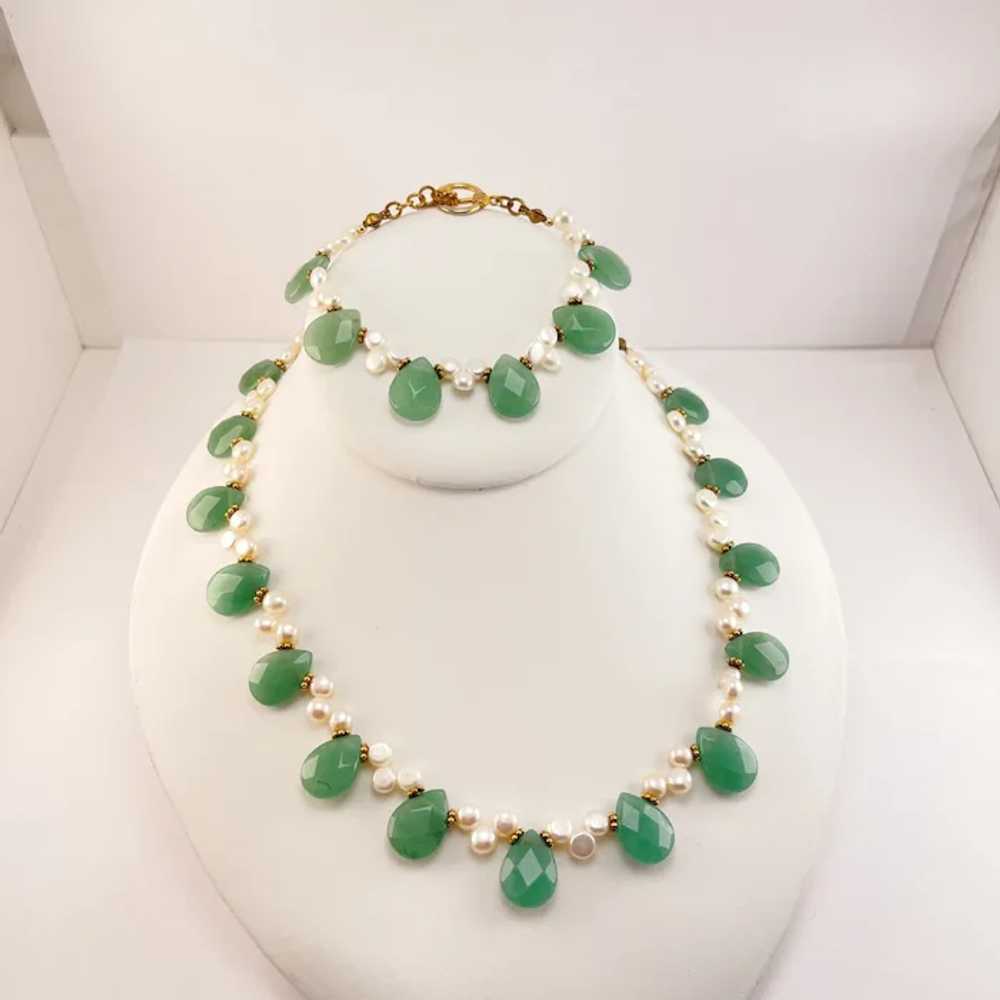 Green Chalcedony and Freshwater Pearl Necklace an… - image 5