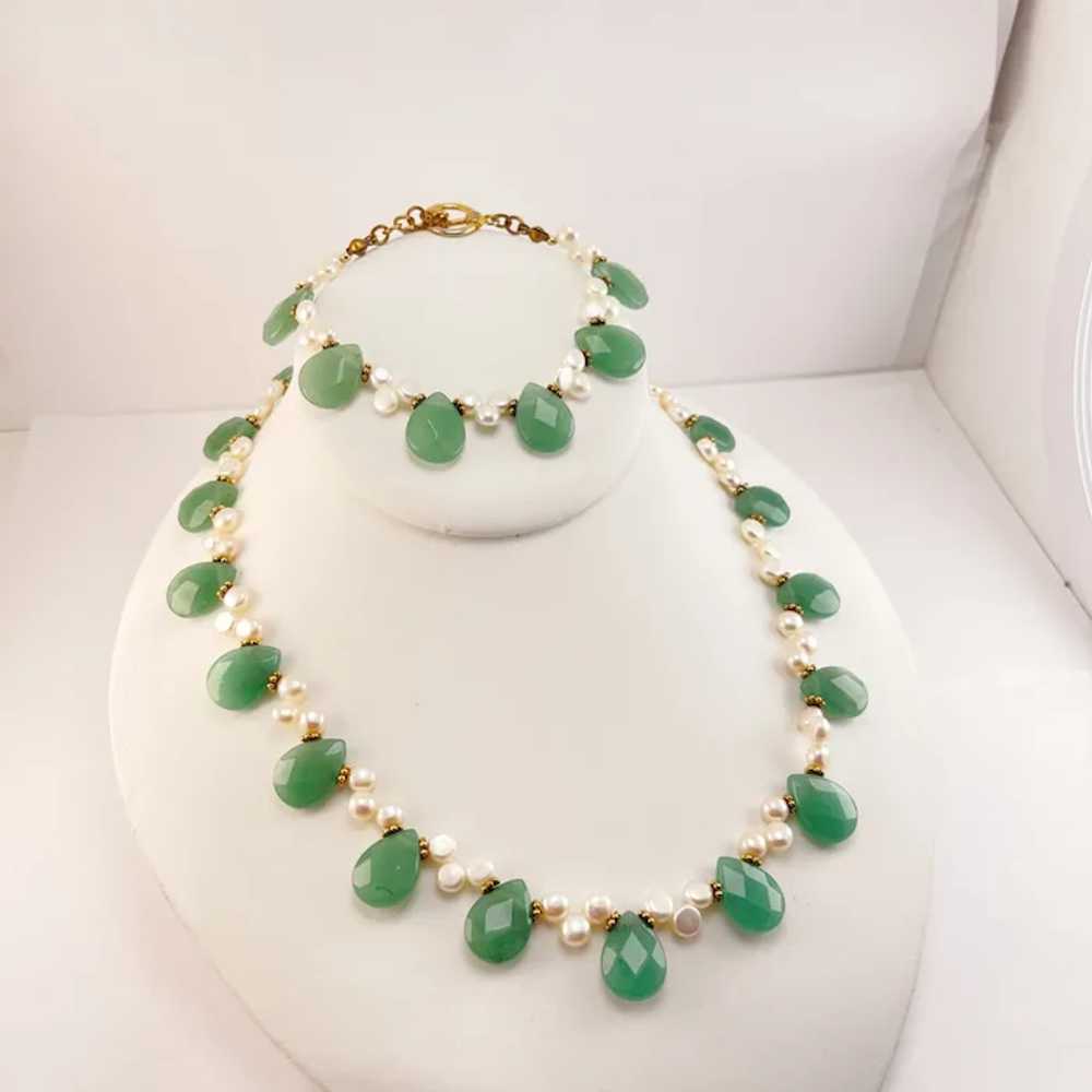Green Chalcedony and Freshwater Pearl Necklace an… - image 6