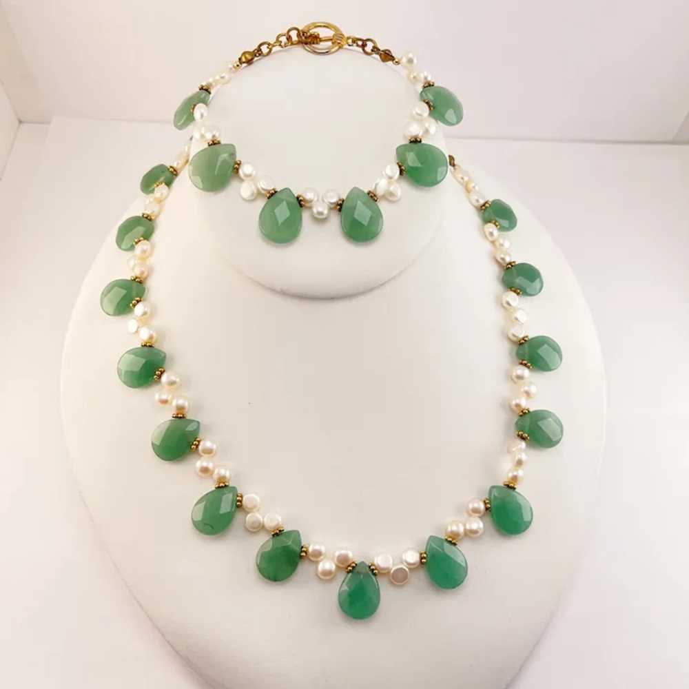 Green Chalcedony and Freshwater Pearl Necklace an… - image 8