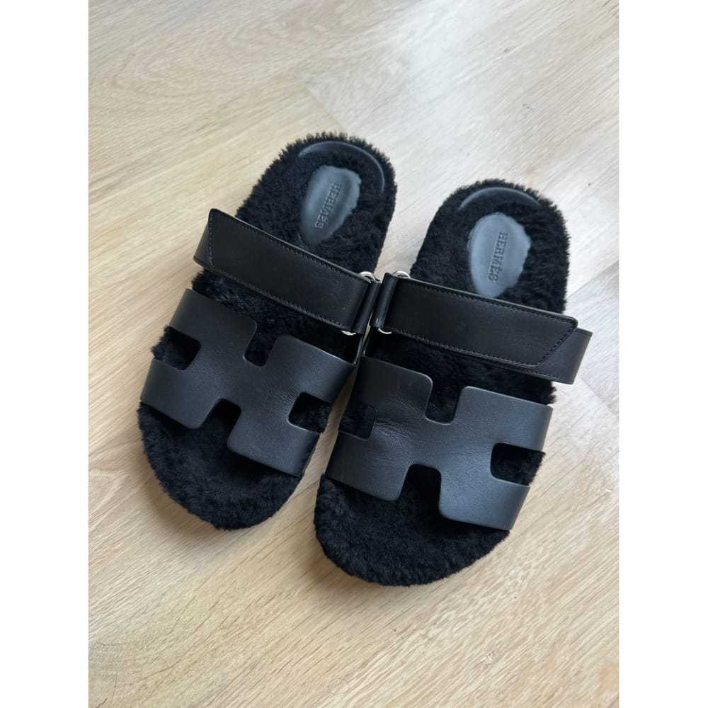 Hermès Chypre shearling sandal - image 5