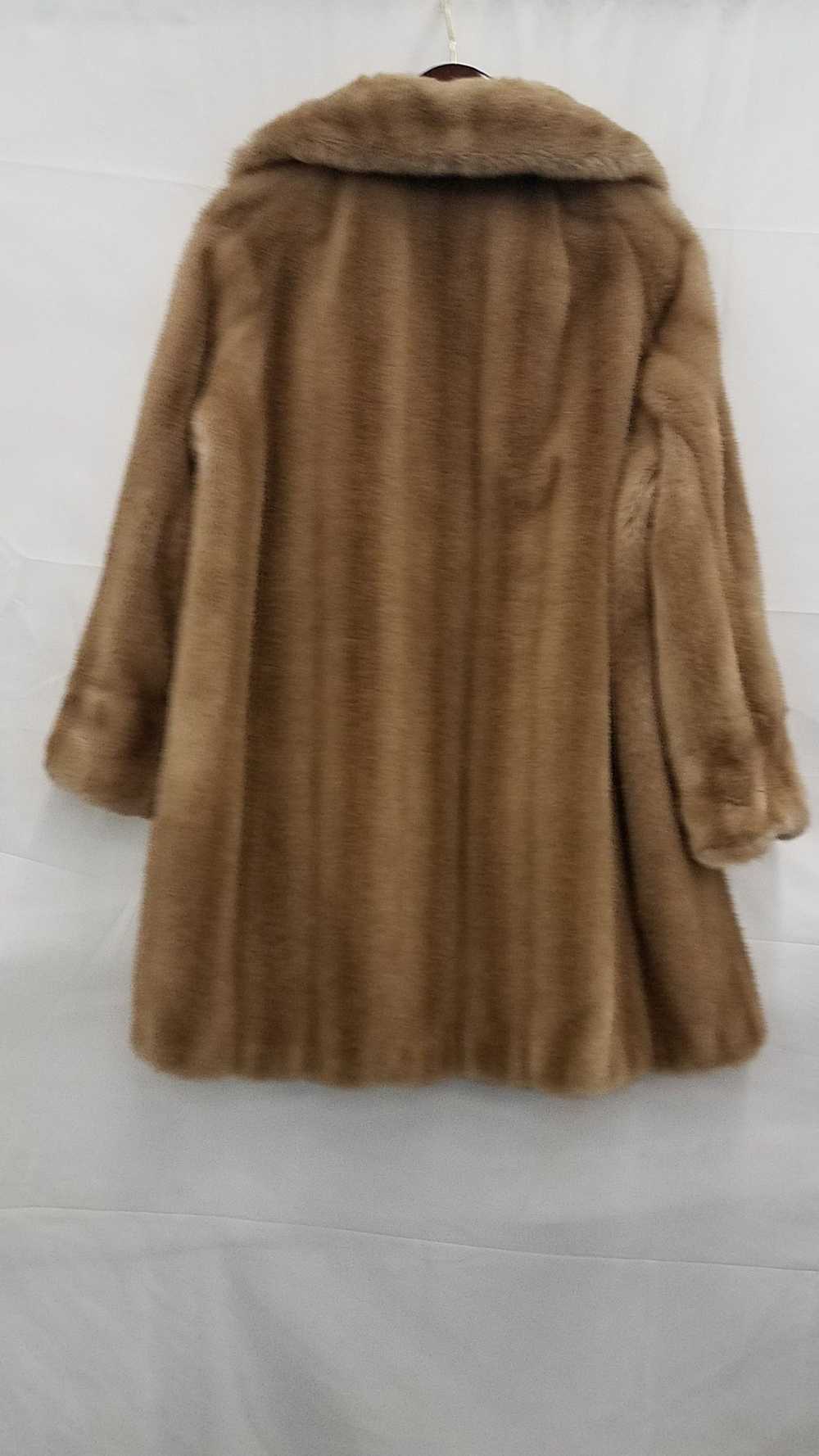 Grandella II Sportowne Vintage Faux Fur Coat - image 2