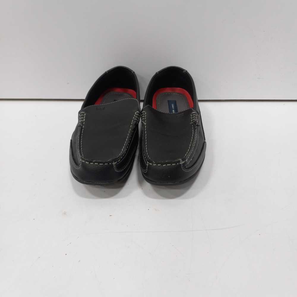 Men's Black Tommy Hilfiger Loafer Size 8 - image 1