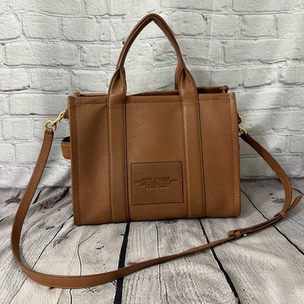 Brand New Ｍarc Jacobs Brown Leather The Tote Bag - image 2