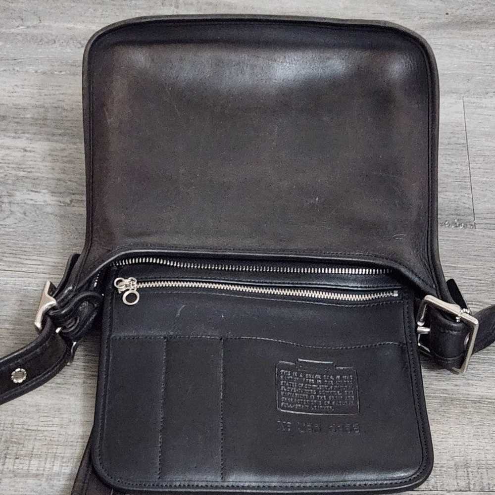 Vintage Coach Leather Crossbody bag - image 10