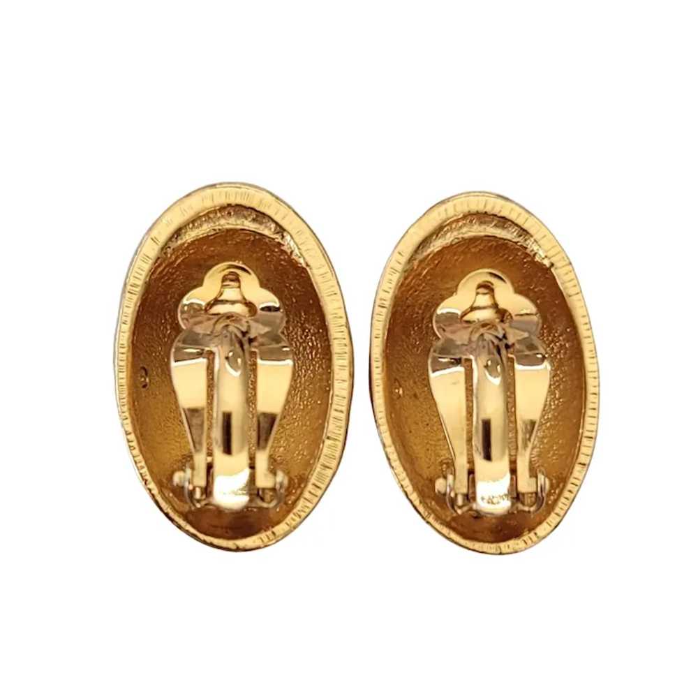 Gold Tone Shrimp Ribbed Style Clip-On Earrings E2… - image 8