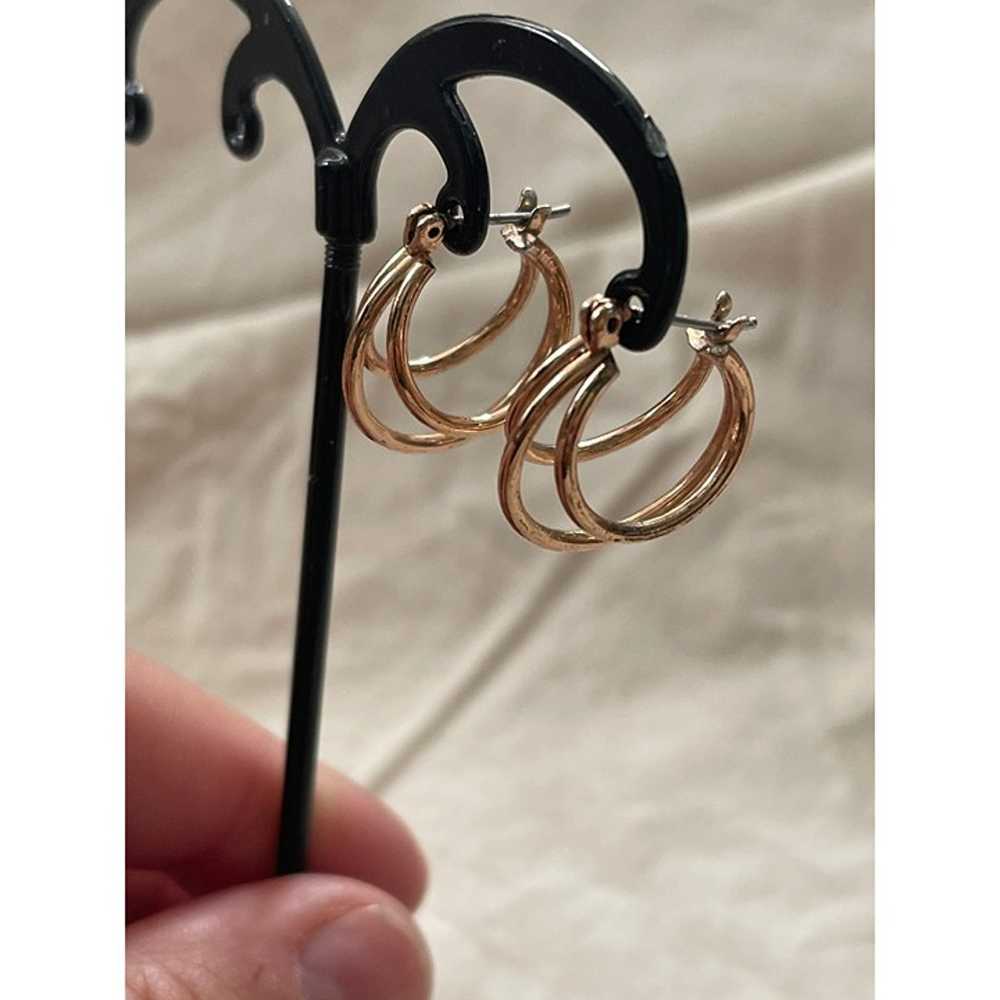 Vintage Gold Tone Triple Hoop Pierced Earrings - image 8