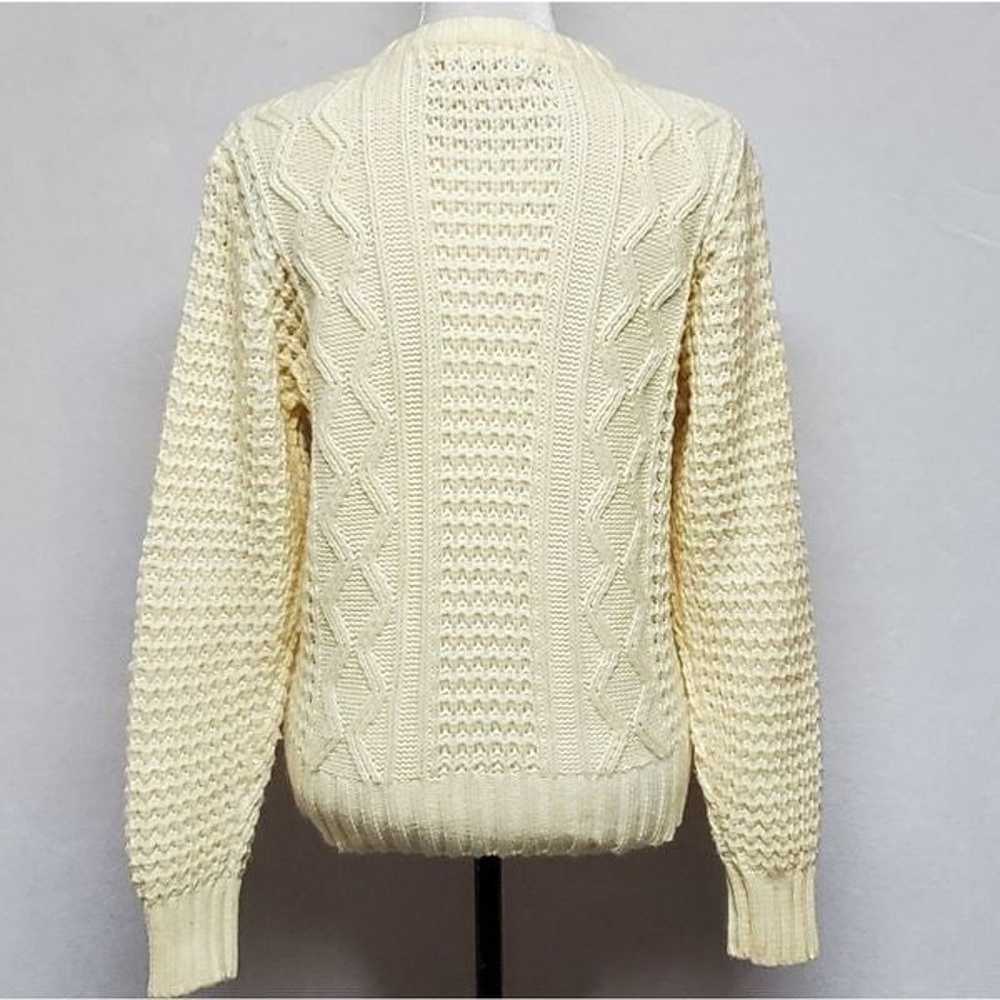 Vintage 1970s Jade Butter Yellow Cable Knit Crew … - image 7