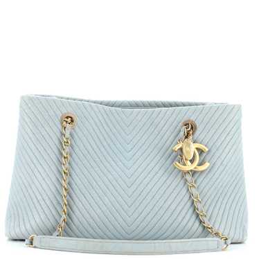 CHANEL Medallion Charm Tote Chevron Wrinkled Lambs