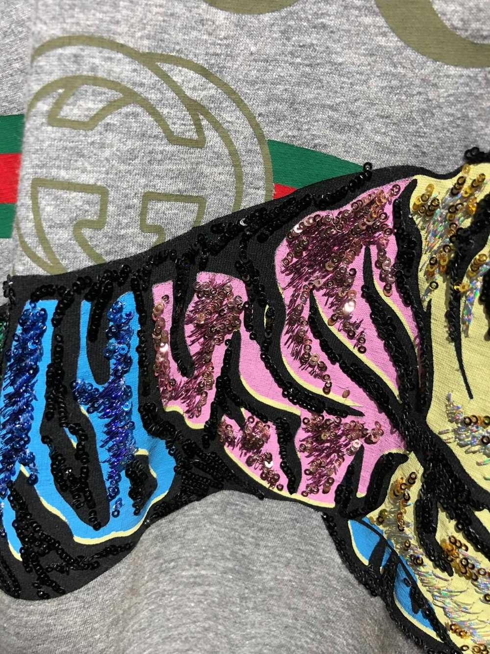 Gucci Gucci Logo sequin tiger tee - image 5