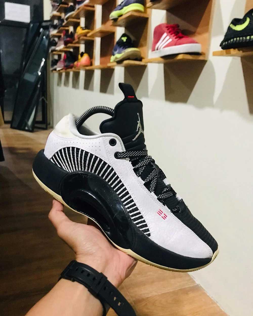 Jordan Brand AIR JORDAN 35 LOW PF WHITE BLACK - image 1