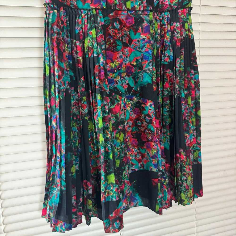 Broadway & Broome Silk Floral Pleated Dress Size 4 - image 3