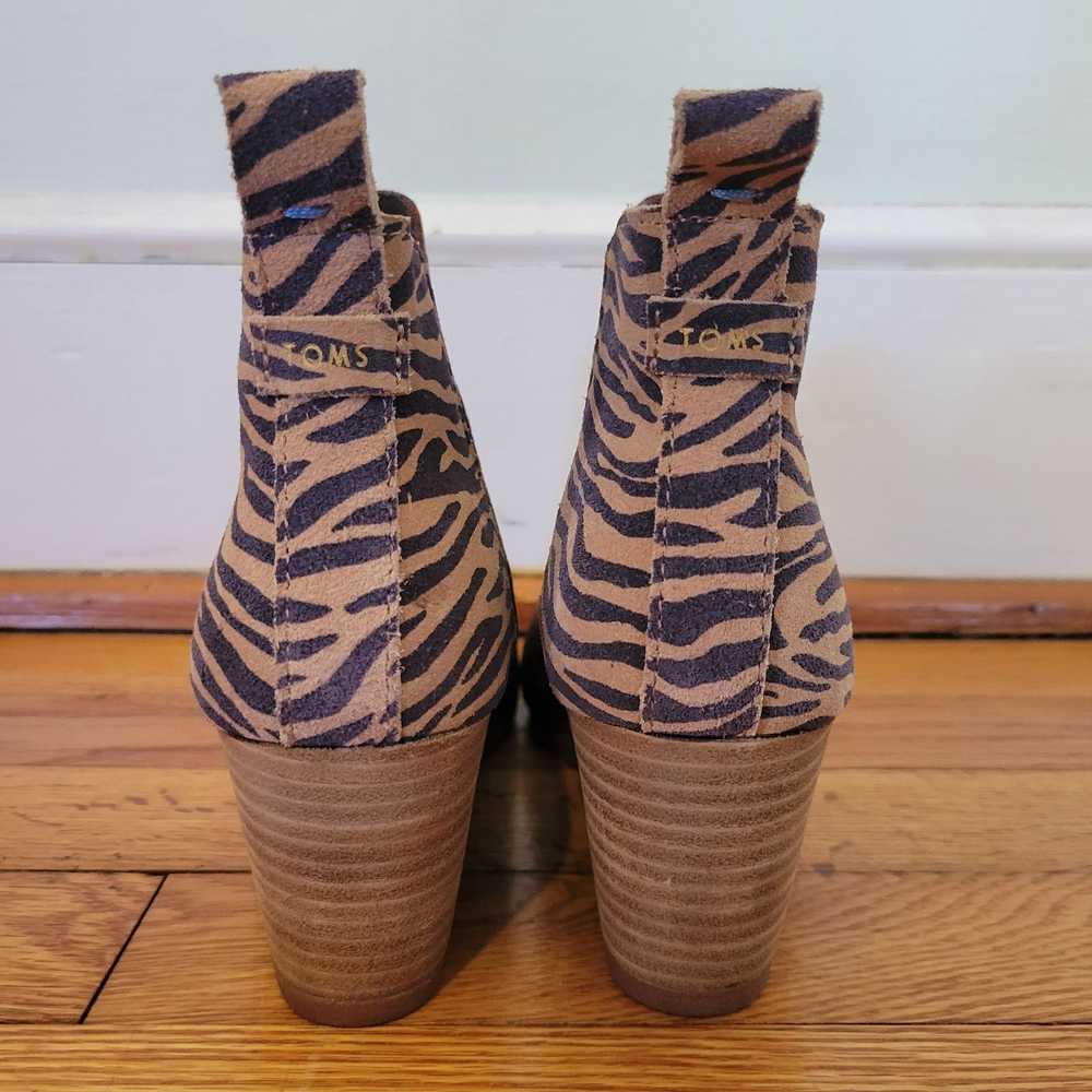 Toms Toms 7 Brown Chunky Wedge Zebra Print Bootie… - image 4