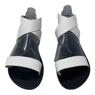 Joie Joie white black flat leather sandals size 39