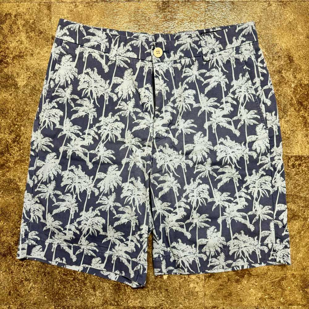 Vineyard Vines Palm Tree Shorts - image 1