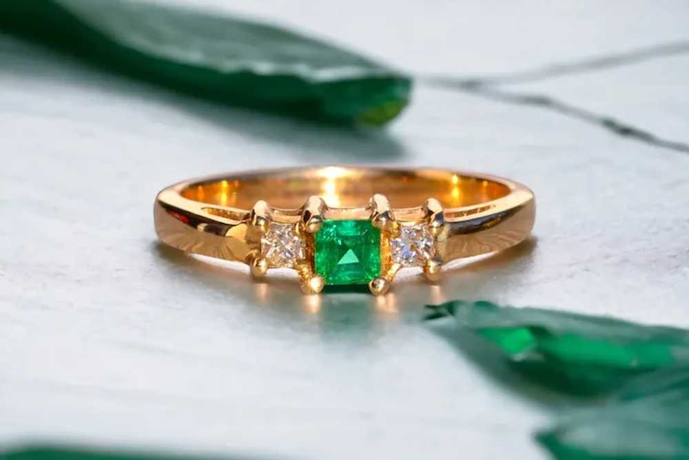 Natural Emerald and Diamond Three Stone Ring in Y… - image 10