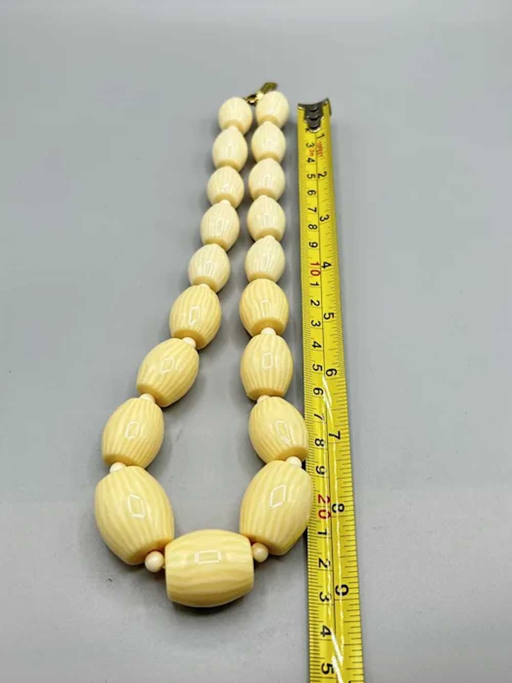 Big Chunky Off White Plastic Long Necklace Origin… - image 9