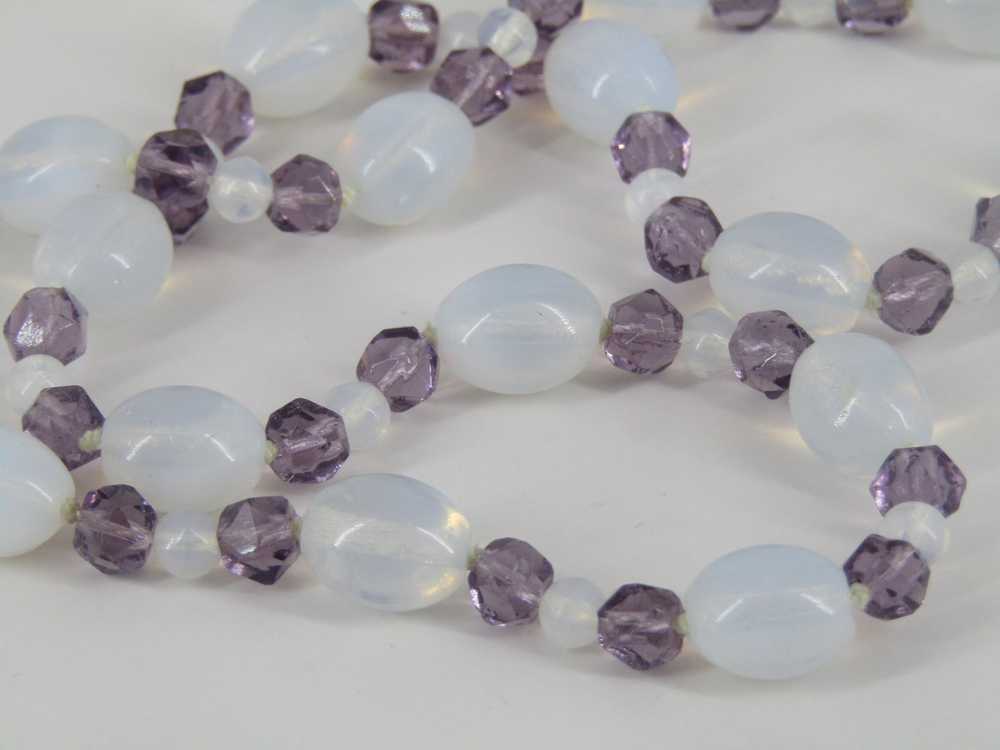 Variating Purple Color Glass Bead Vintage Necklace - image 4