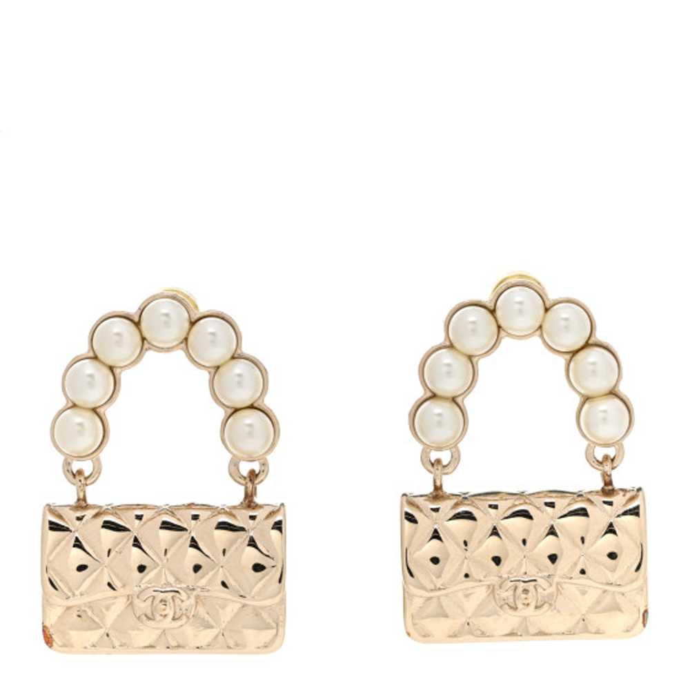CHANEL Pearl Quilted CC Flap Bag Earrings Gold - image 1