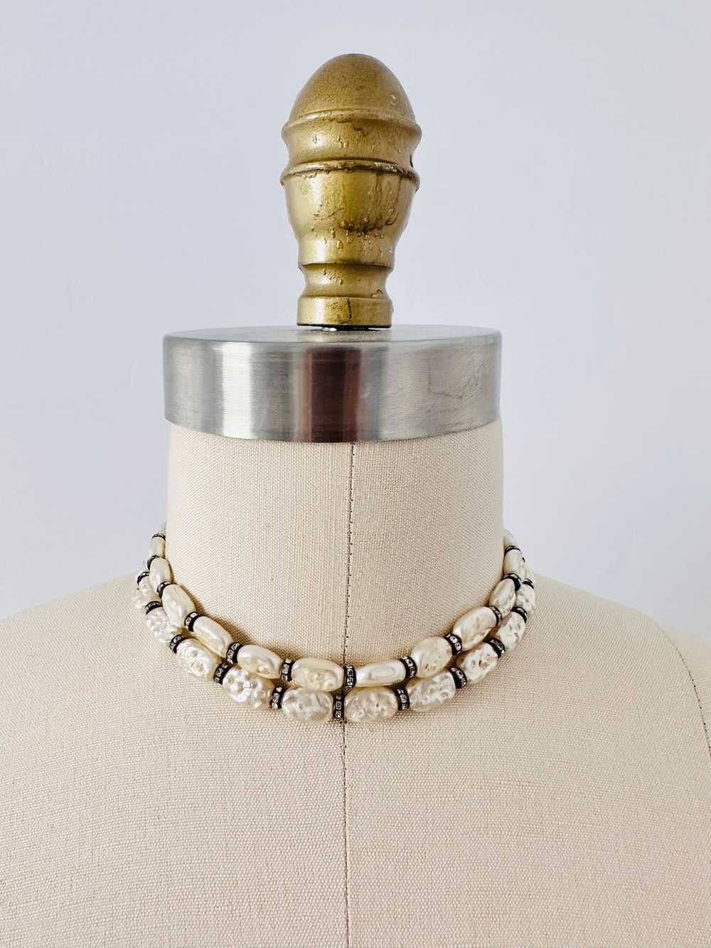 Vintage faux pearl rhinestone choker - image 7