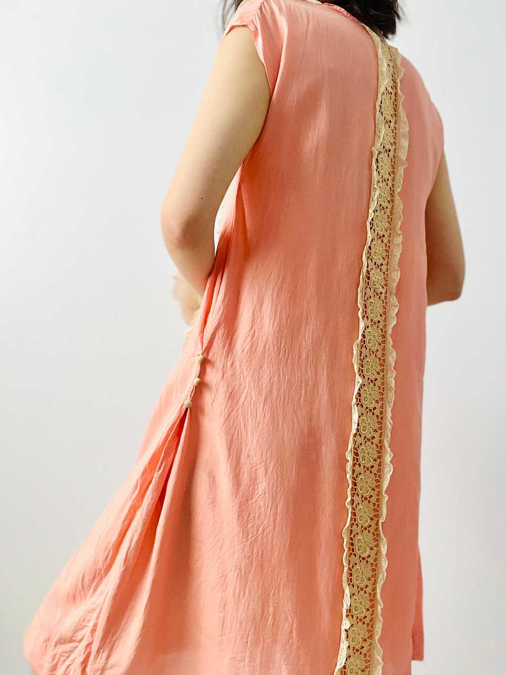 Vintage 1920s pink flapper dress - image 11