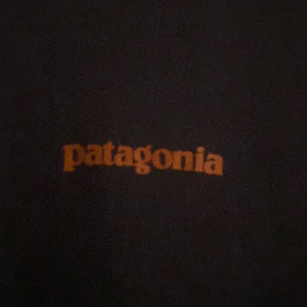 Patagonia men’s regular fit long sleeve tee - image 3