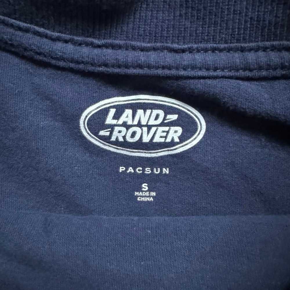 Carhartt and Land Rover Women’s M T-shirt bundle - image 7