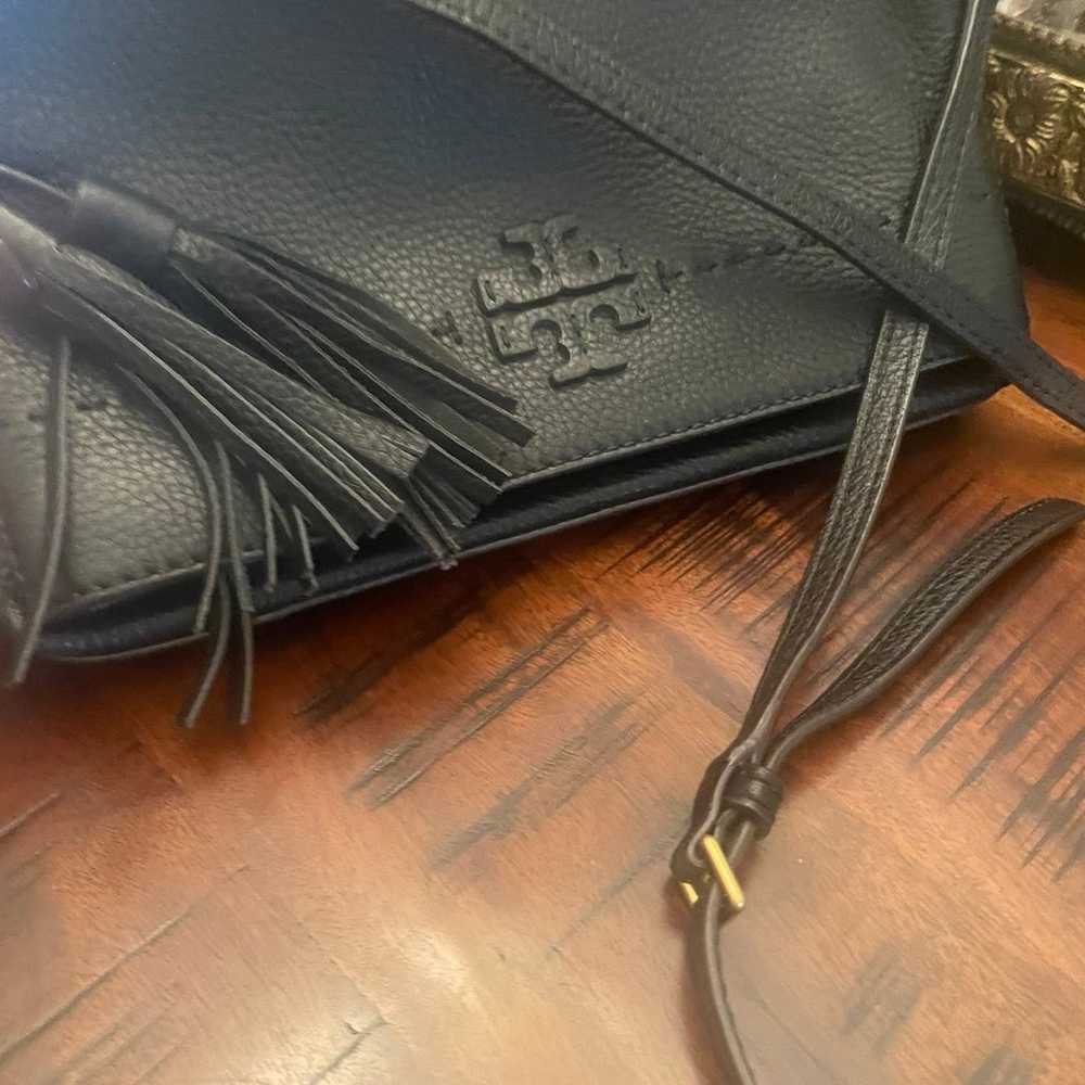 Black Tory Burch  McGraw  leather fold over cross… - image 9