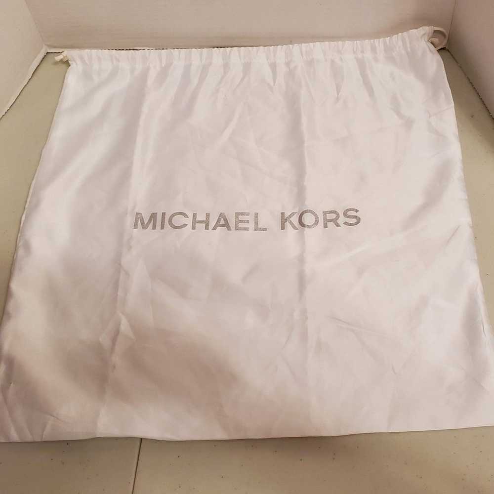 Michael Kors Mercer - image 12
