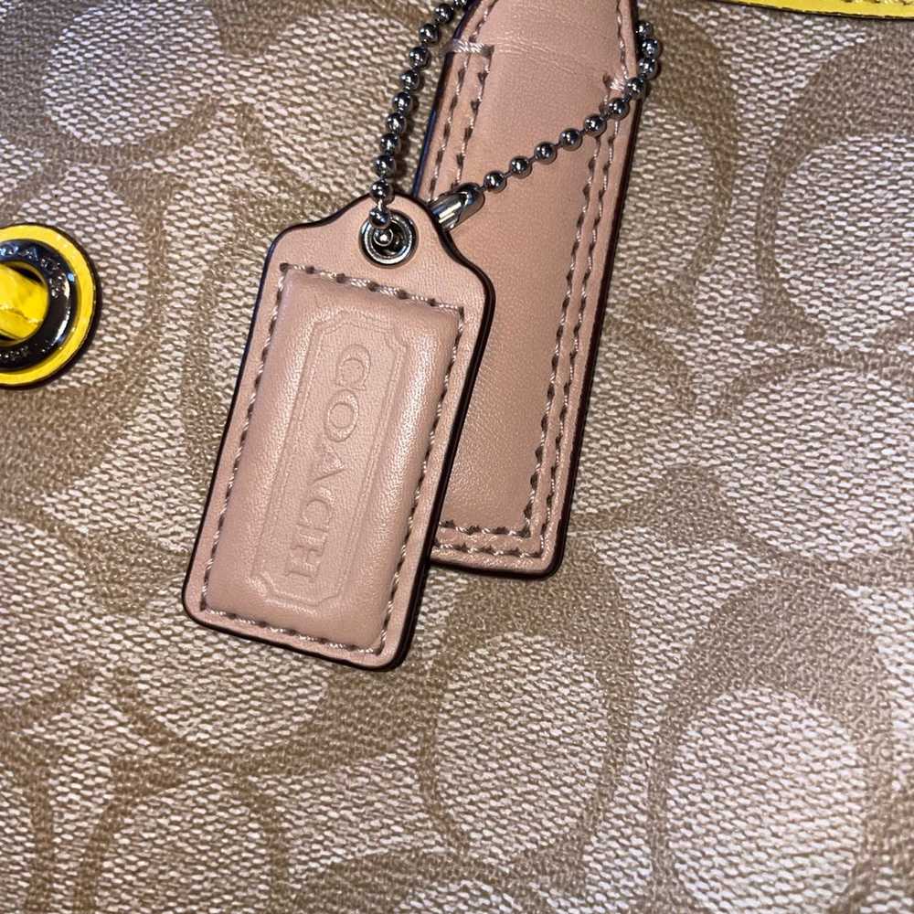 Coach signature brown and yellow shoulder bag - image 5