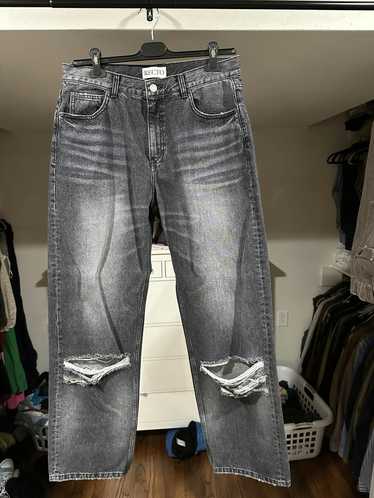 Recto Ripped Jean
