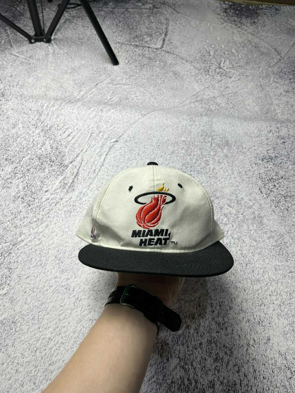 NBA × Streetwear × Vintage Vintage Miami Heat Cap… - image 1