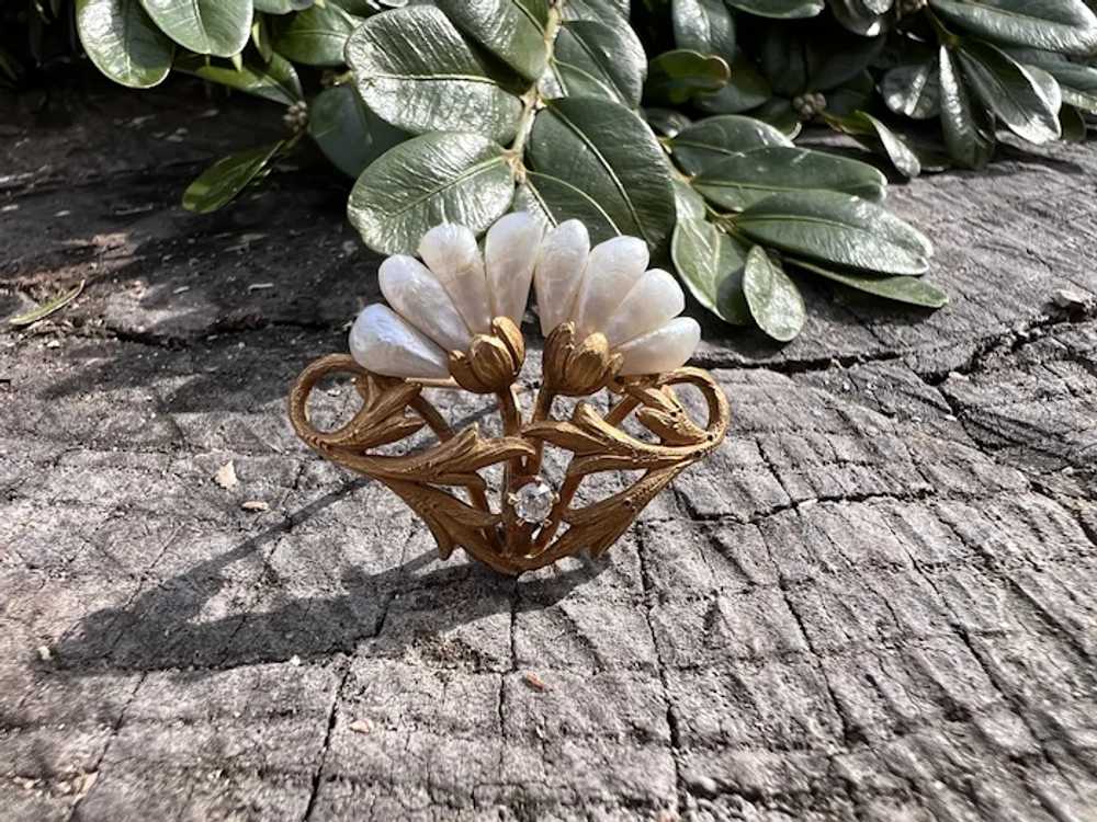 Art Nouveau Gold and Fresh Water Pearl Flower Bro… - image 4