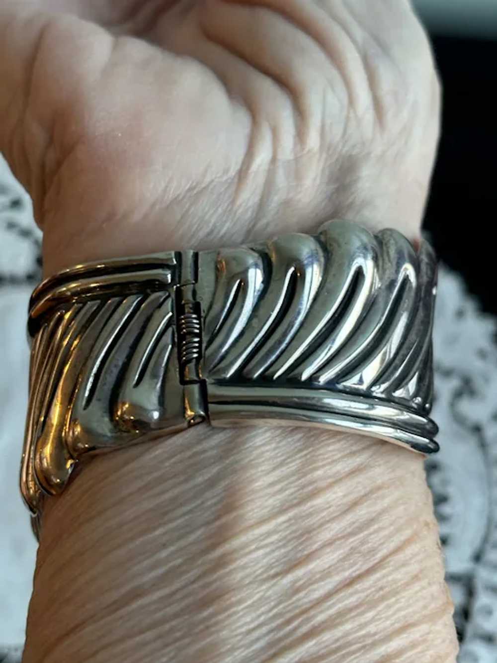 Vintage Sterling Mexican Clamper Bracelet - image 7