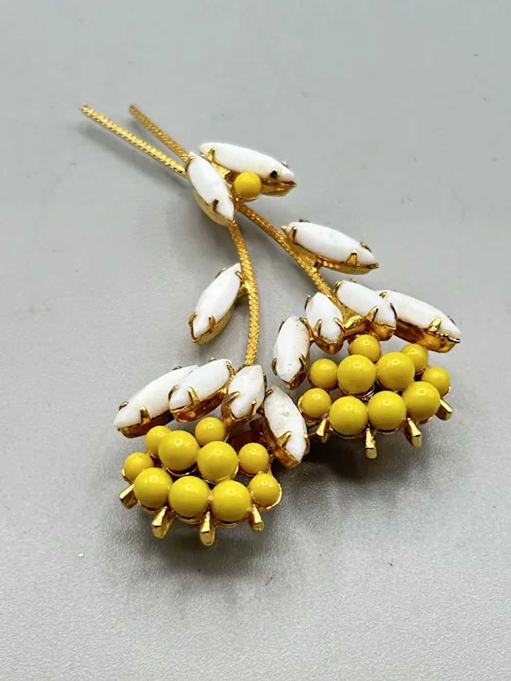 Vintage White & Yellow Floral Pin Brooch Rhinesto… - image 4