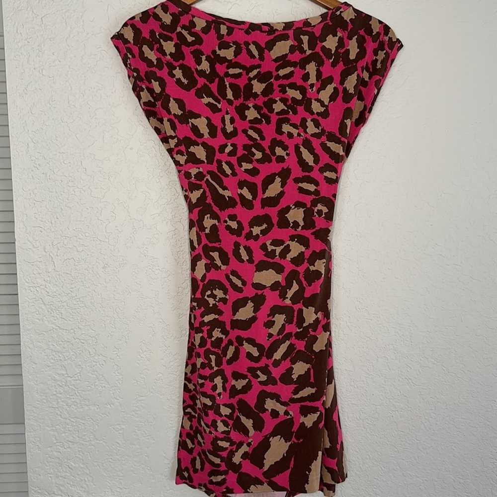 Diane Von Fürstenberg DVF Silk Leopard Print Pink… - image 4