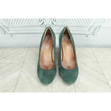 Clarks Clarks Womens Green Suede Closed Toe Wedge 