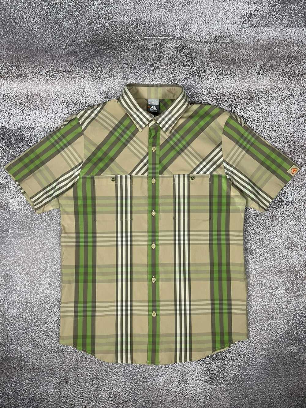 Nike ACG Nike ACG vintage button up short sleeve … - image 1