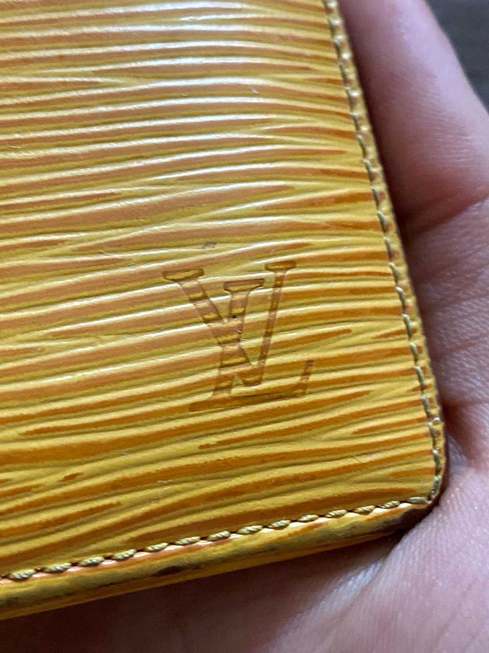 Louis Vuitton EPI Card Holder - image 3