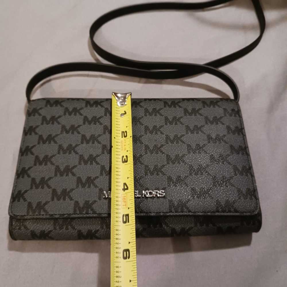 NWOT!! Michael Kors Wallet Crossbody Bag - image 10