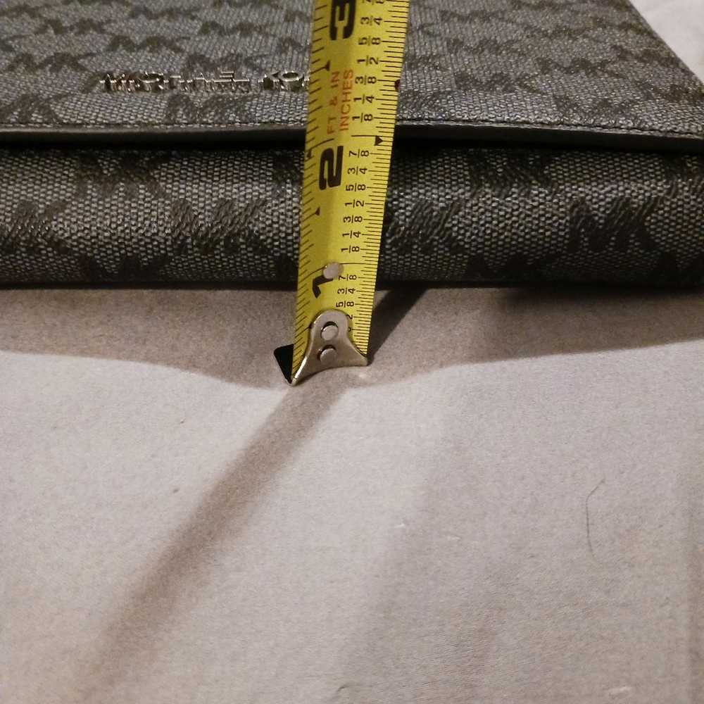 NWOT!! Michael Kors Wallet Crossbody Bag - image 11