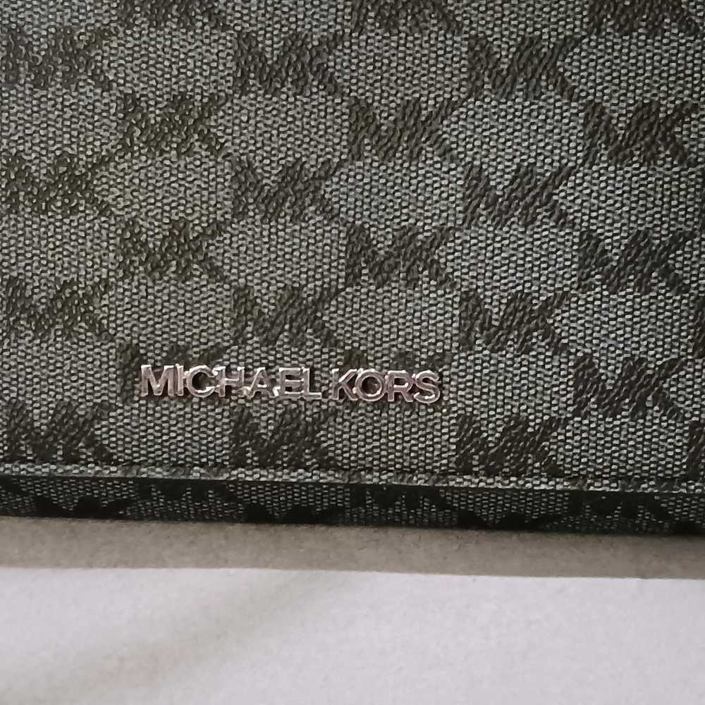 NWOT!! Michael Kors Wallet Crossbody Bag - image 3