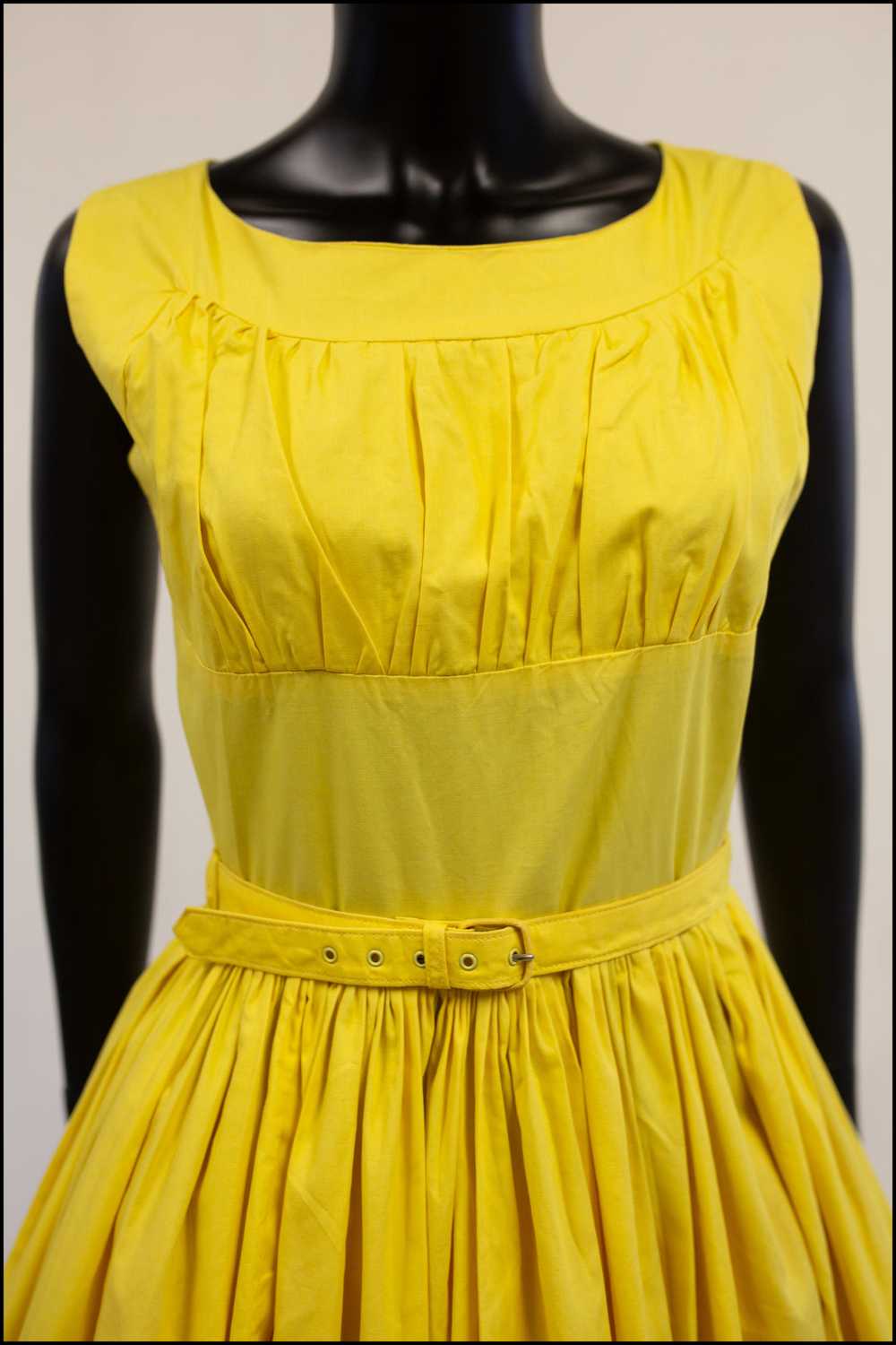 Vintage 1950s Lemon Yellow Cotton Sun Dress - image 5