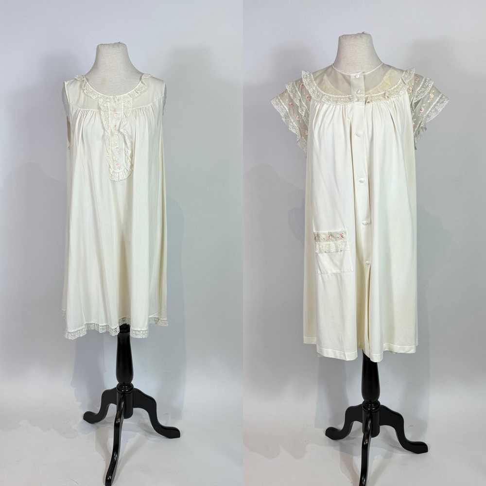 1960s Shadowline White Floral Nylon Peignoir Robe… - image 1