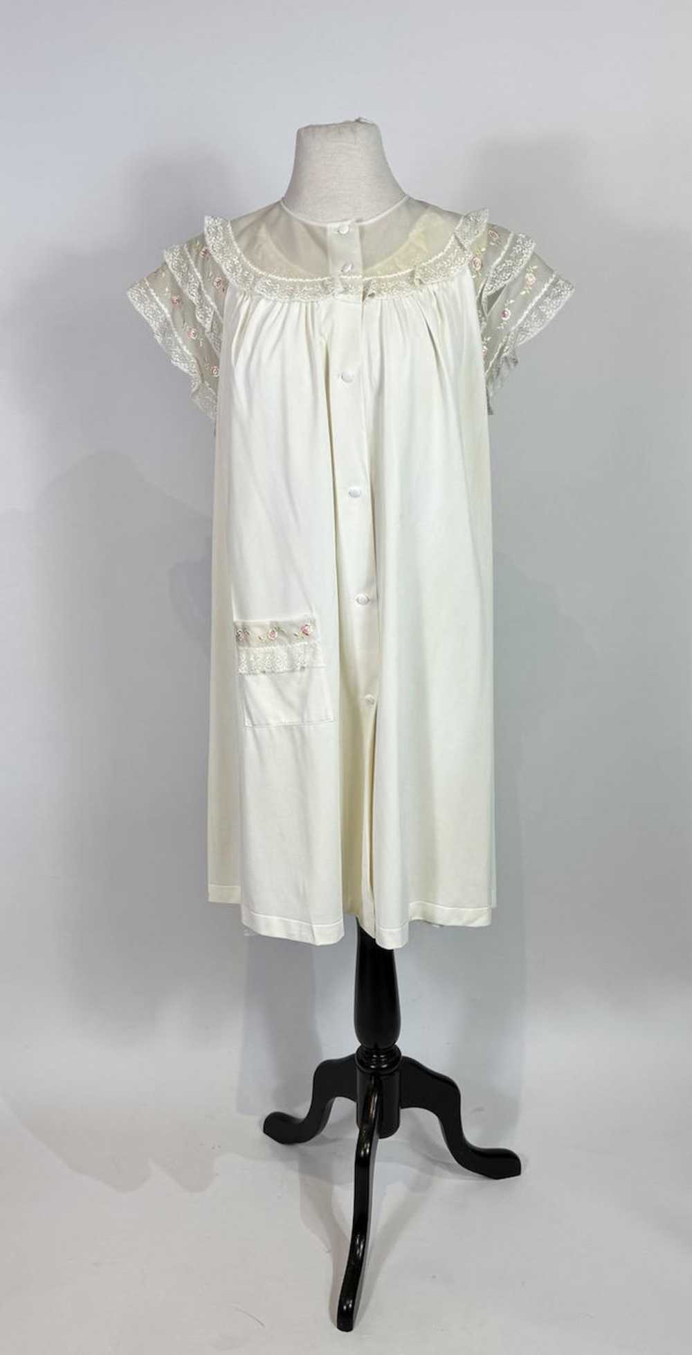 1960s Shadowline White Floral Nylon Peignoir Robe… - image 5