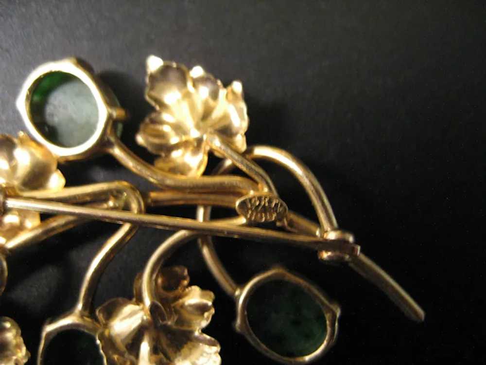 Vintage 14K Yellow Gold Green Jade Leaf Branch Br… - image 5