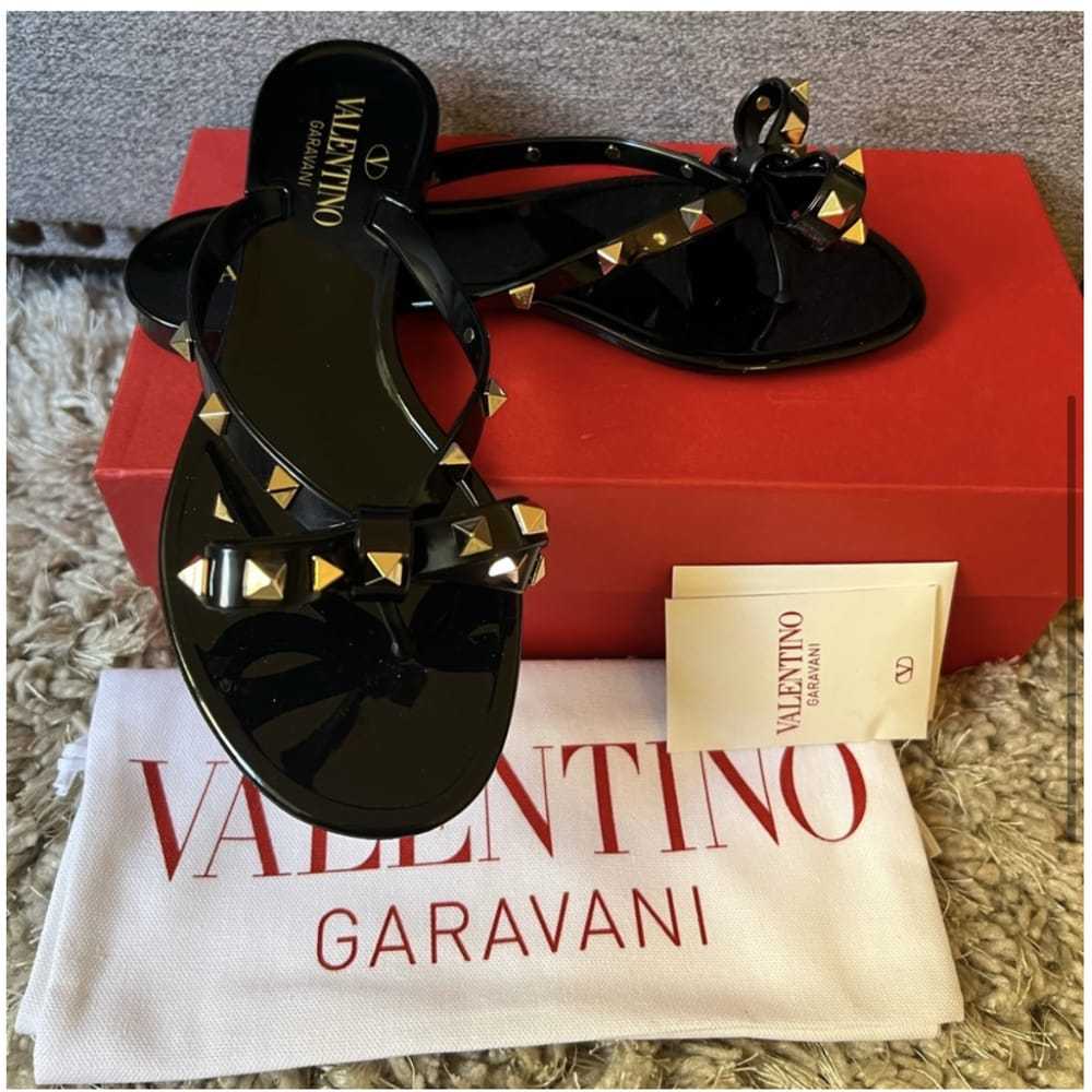 Valentino Garavani Rockstud flip flops - image 6
